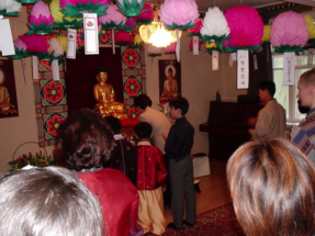 Празднование дня рождения Будды в Дальмаса